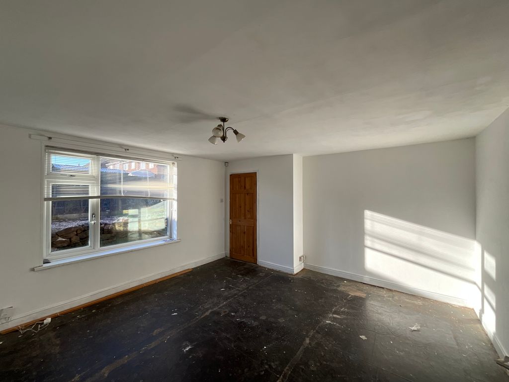 Property photo 3 of 15 Img_8957