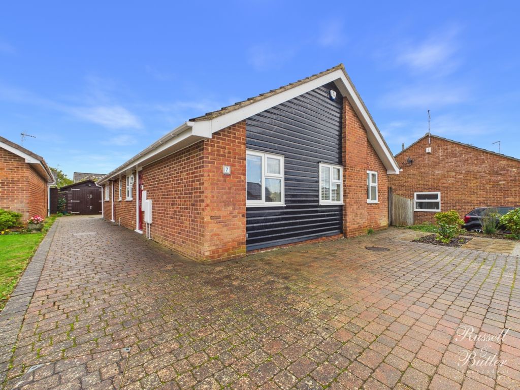 Property photo 1 of 16 Cam03246G0-Pr0168-Still023