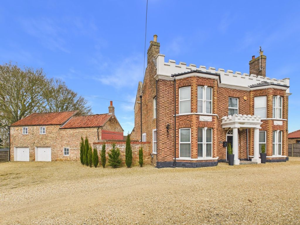 Property photo 1 of 37