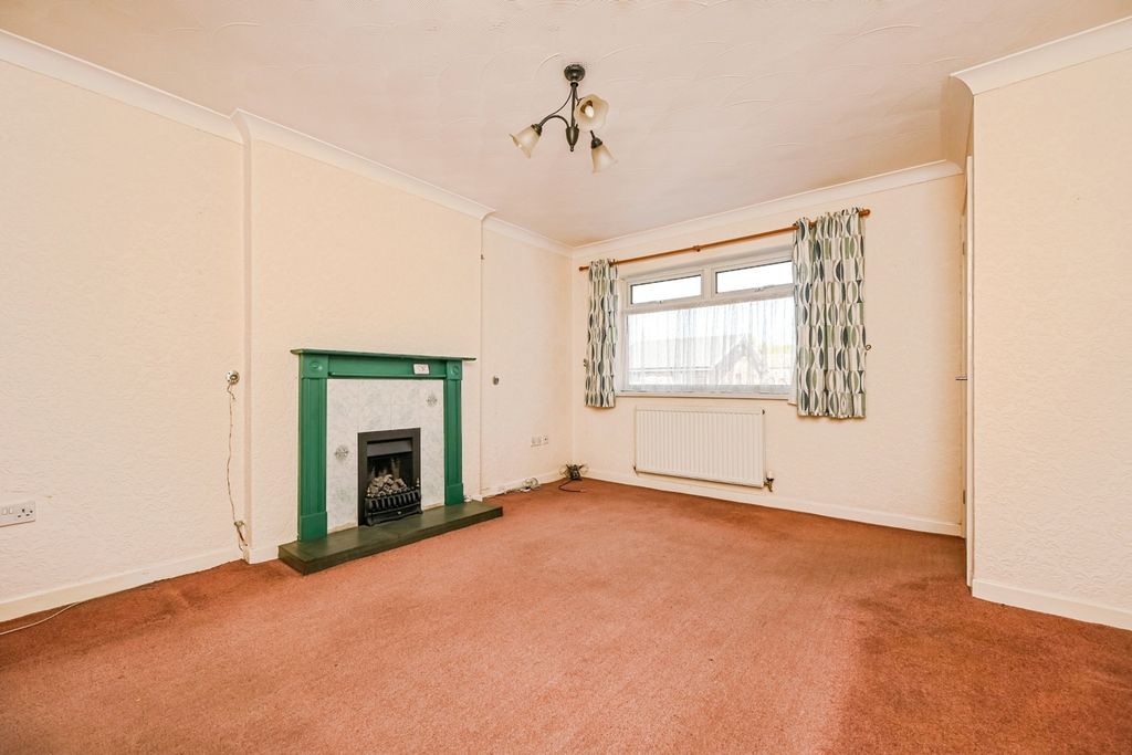 Property photo 3 of 17 Photo
