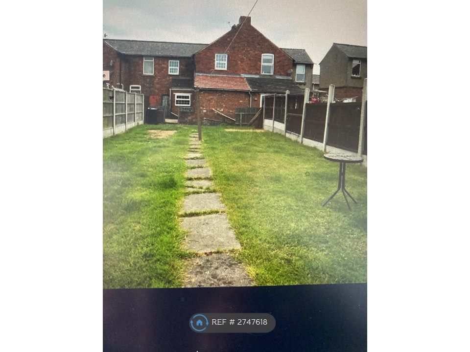 Property photo 2 of 11 Back Gaden