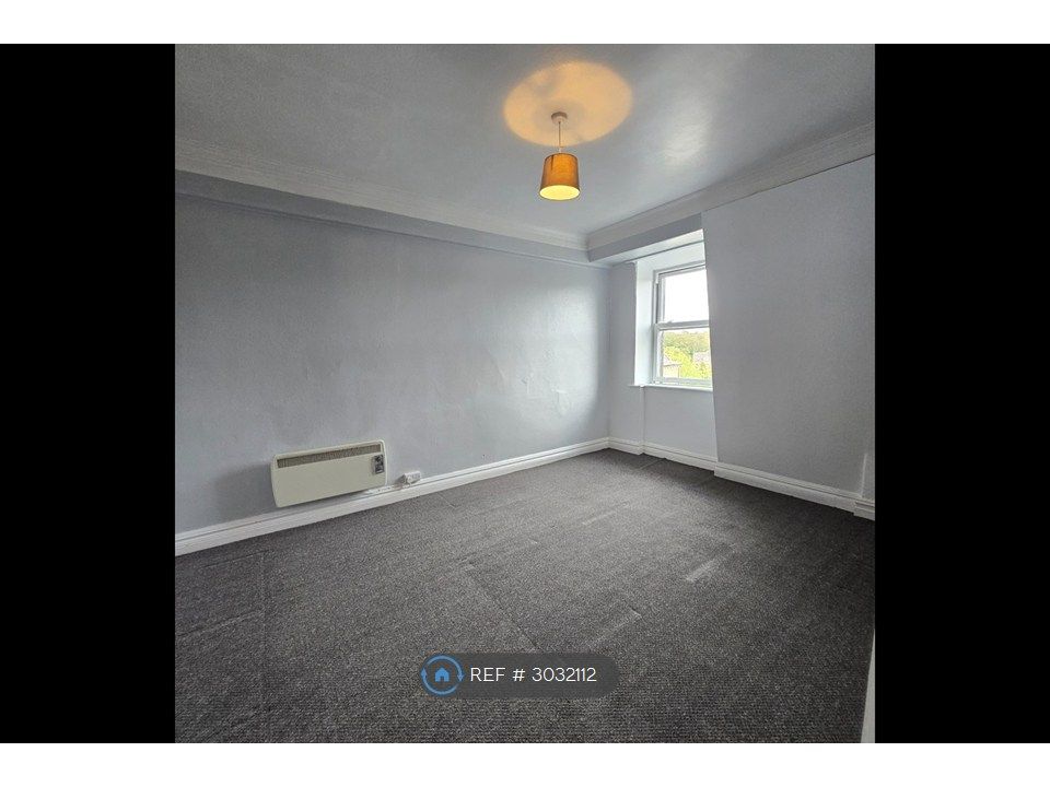 Property photo 3 of 4 Bedroom