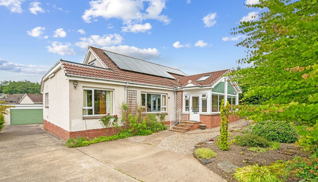 Property photo 1 of 30
