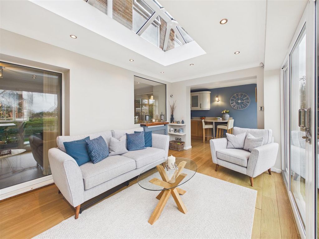 Property photo 2 of 25 Cam05476G0-Pr0127-Still013.Jpg