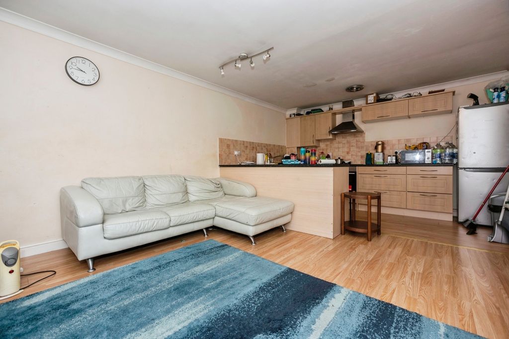 Property photo 2 of 12 Photo