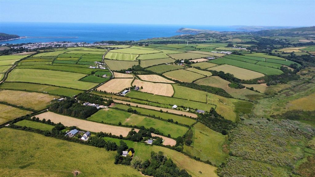 Property photo 3 of 108 Coedrwm,, Cefn Road Dwrbach (Nr Scleddau), Fishguard, Pembrokeshire, Sa65 9Qt 12.Jpg