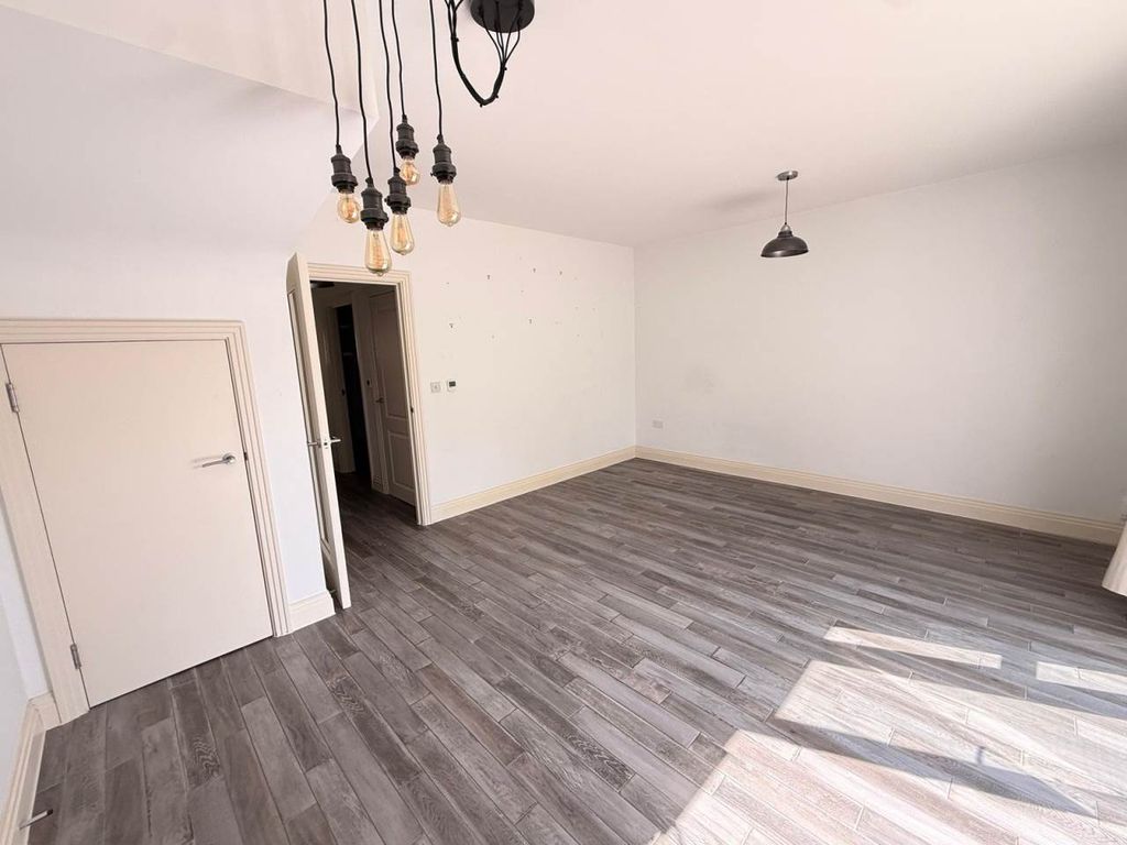 Property photo 3 of 11 Reception Room