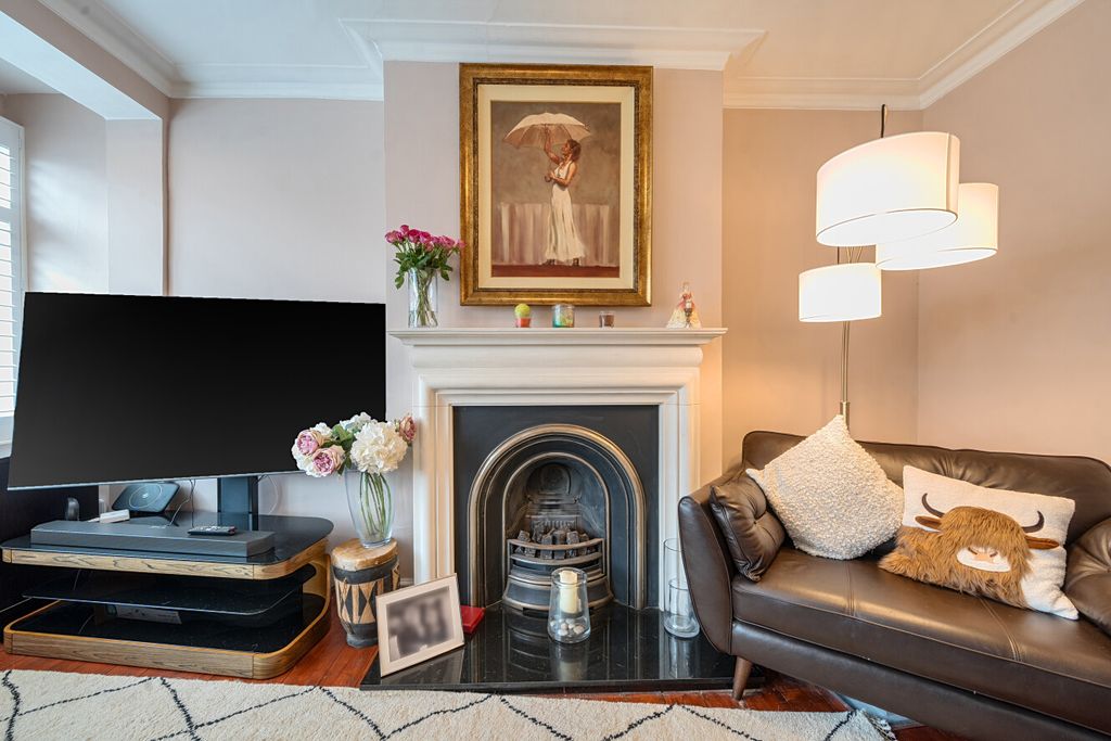 Property photo 3 of 22 1418246-11-69c267...