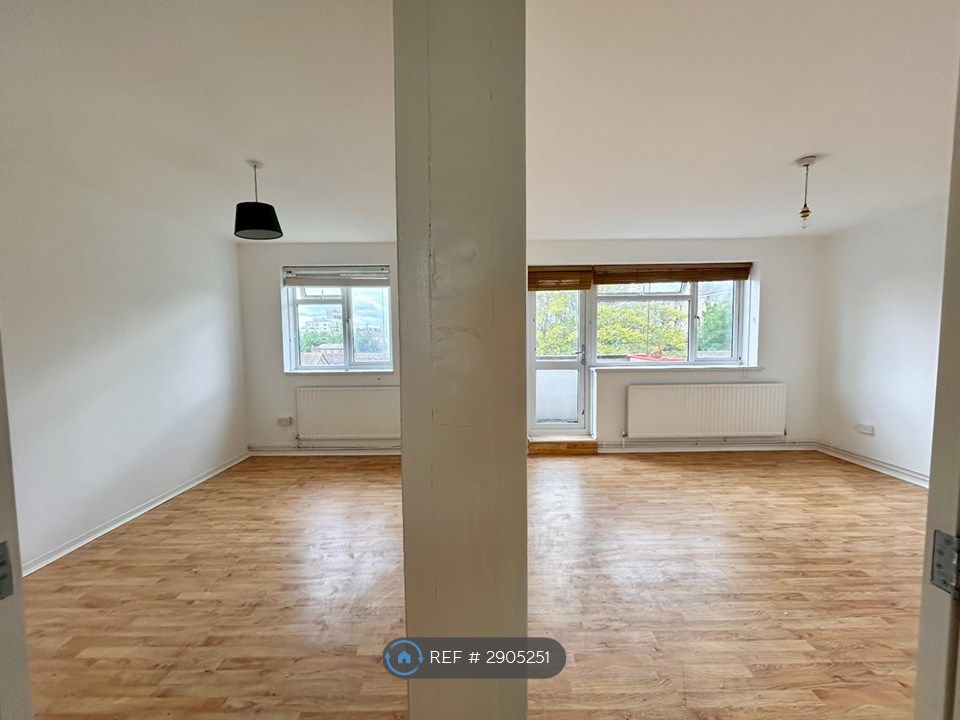 Property photo 1 of 13 Living Room And Bedroom 1