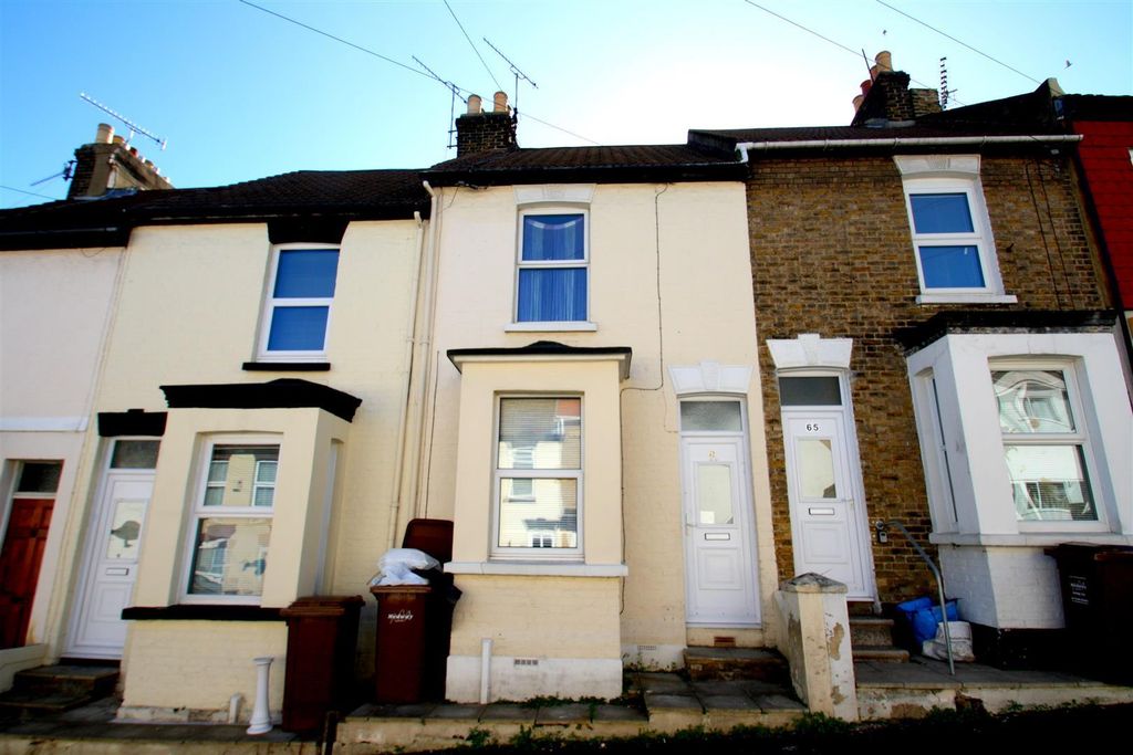 Property photo 1 of 9 External Front.Jpg