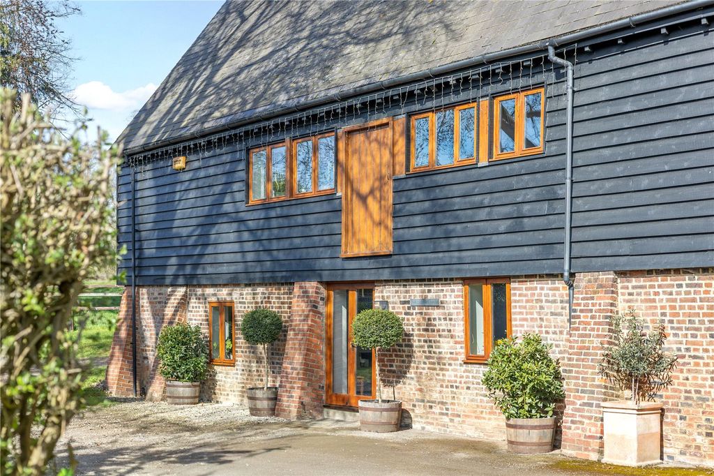 Property photo 3 of 26 Front