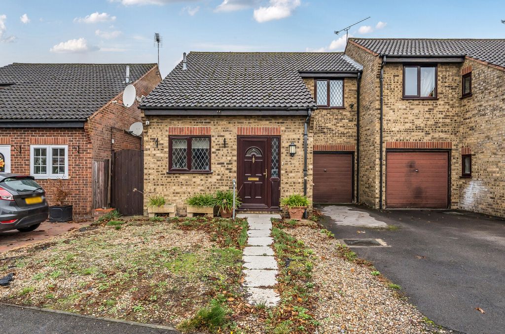 Property photo 1 of 17 1372907-16-69023A...