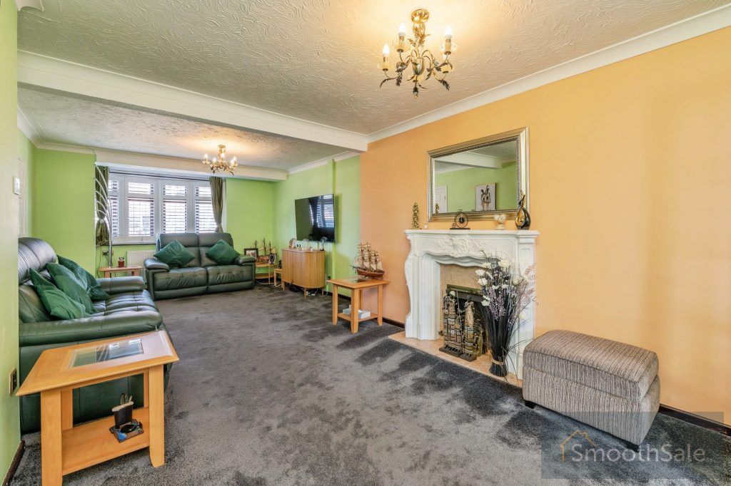 Property photo 2 of 22