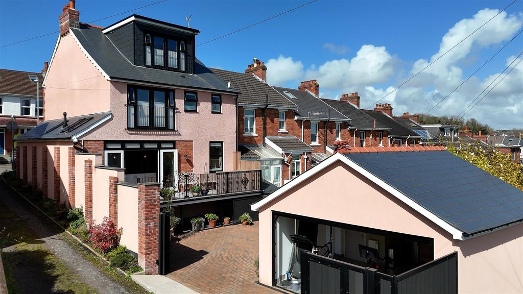 Property photo 2 of 70 Sequence 01.00_04_21_03.Still009-2.Jpg