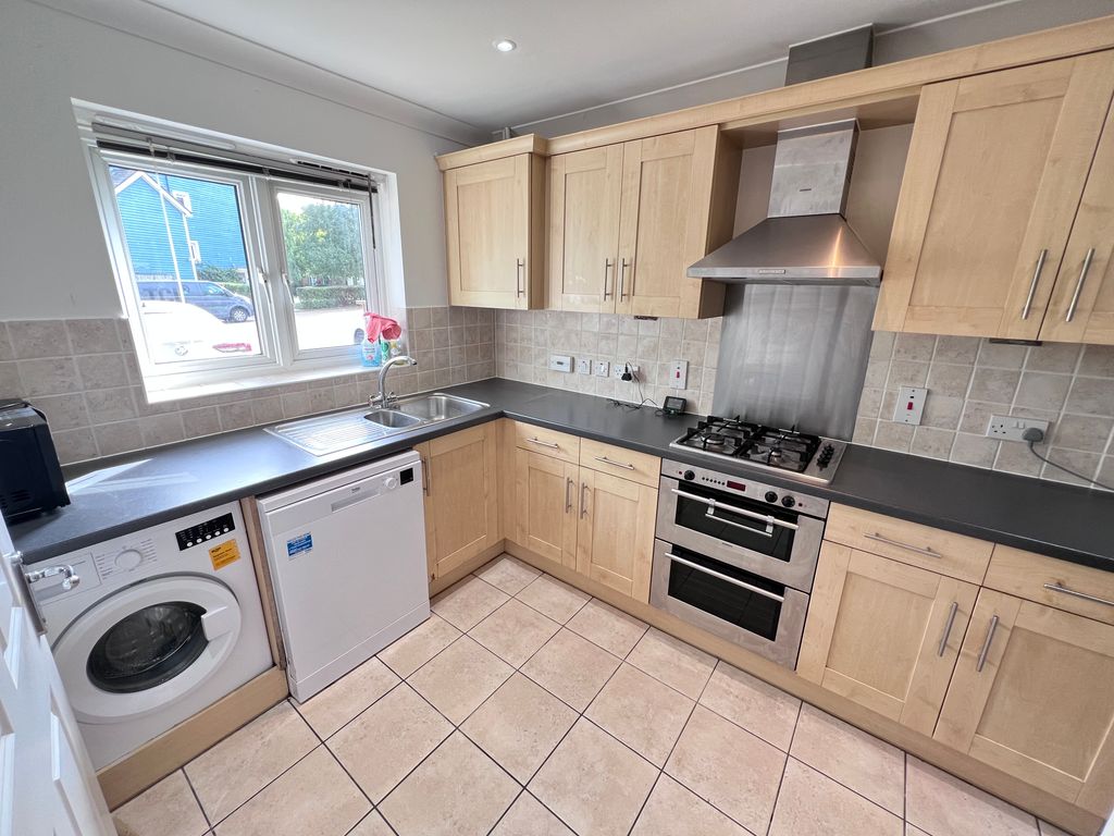 Property photo 2 of 13 Kitchen