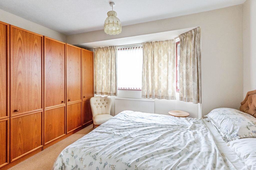 Additional image 14 of 3 bed semi-detached house for saleEastleigh Road, Kettering NN15