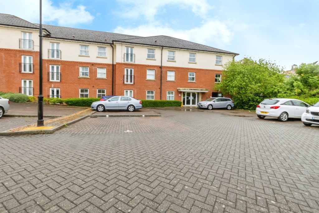 Property photo 1 of 14