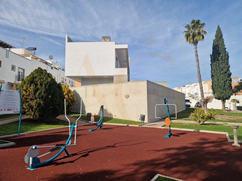 Property photo 2 of 44