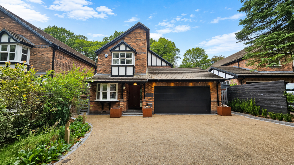 Property photo 1 of 50 15 Holly Dene, Lostock