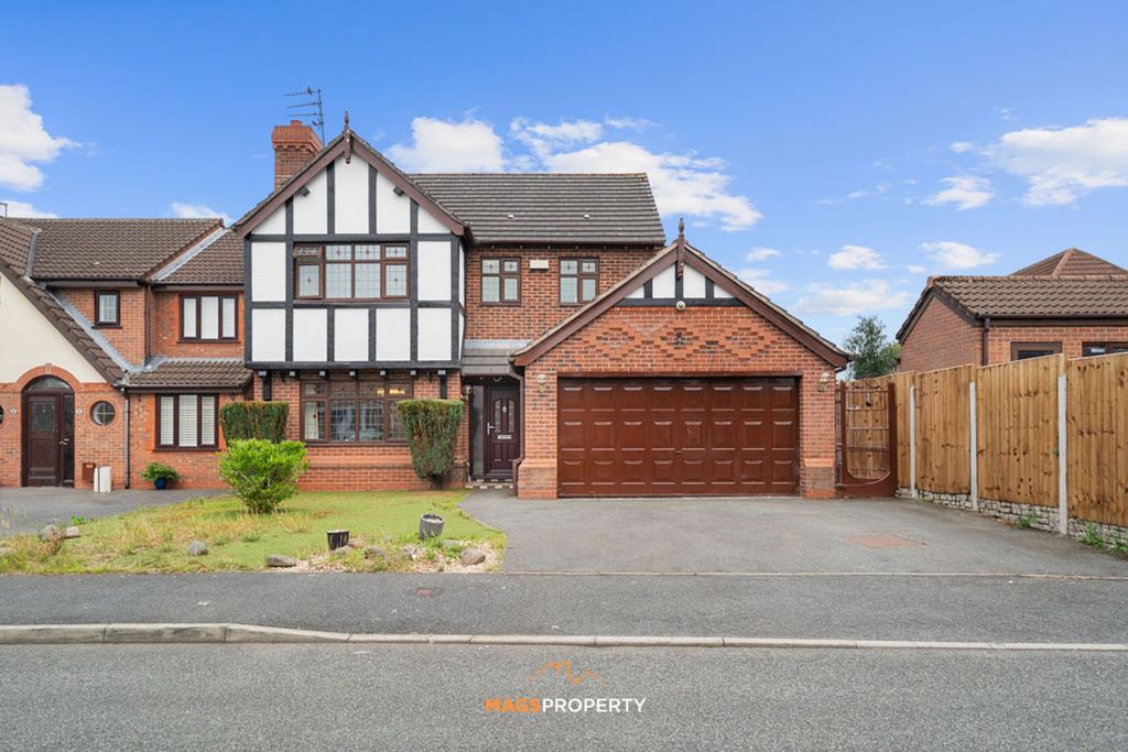 Property photo 1 of 28