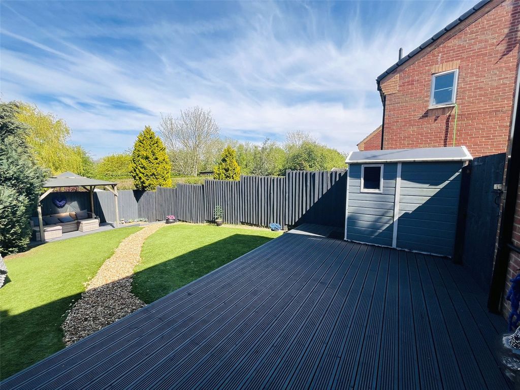 Property photo 2 of 10 Picture No. 05