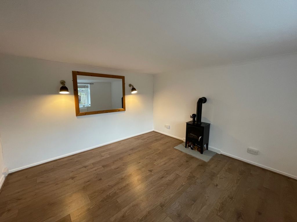 Property photo 2 of 8 View