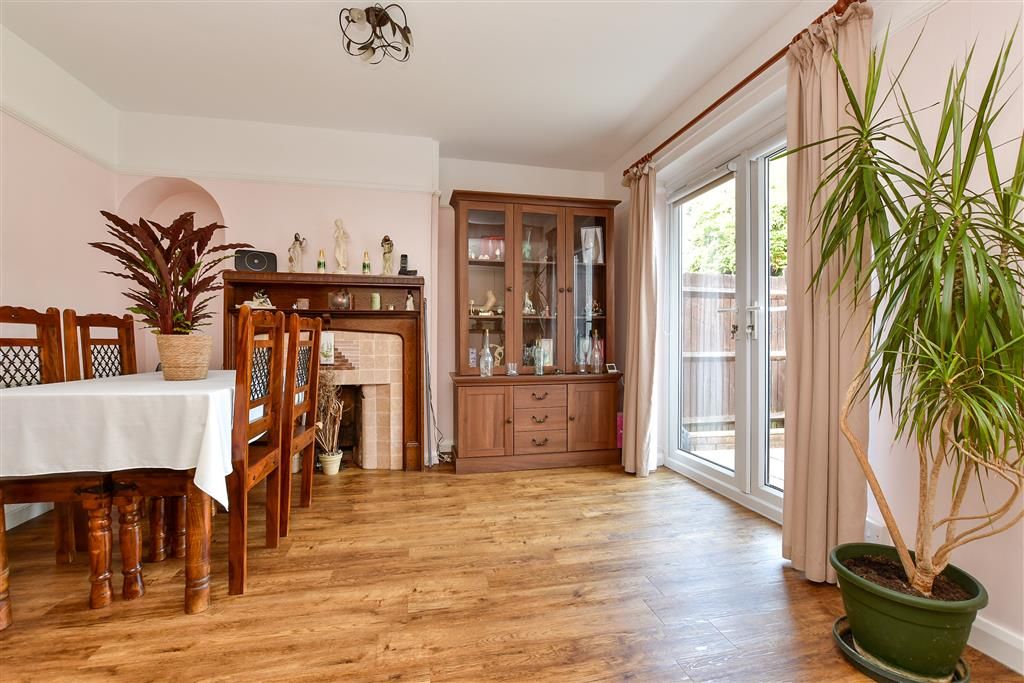 Property photo 3 of 11 Kitchen/Dining Room