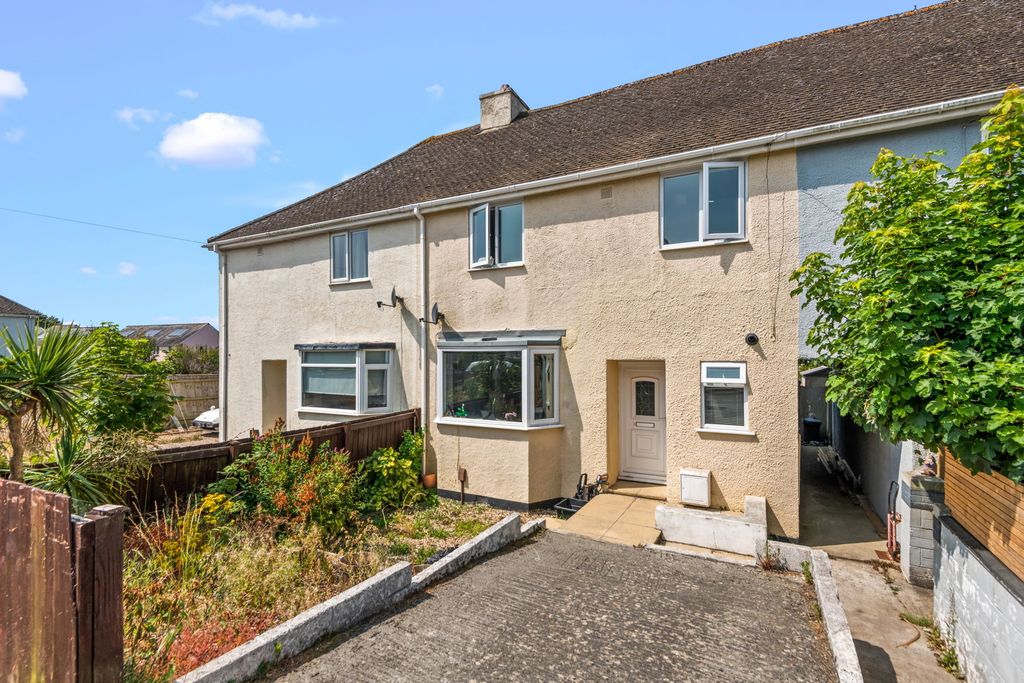 Property photo 1 of 12