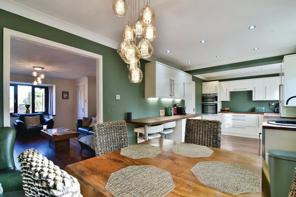 Property photo 1 of 20 Pbox-Img.Jpg