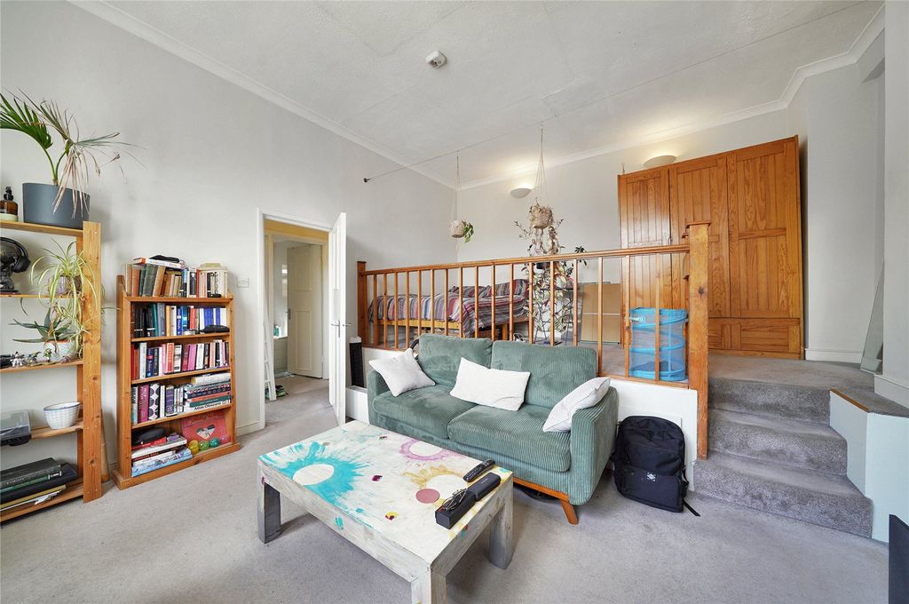Property photo 1 of 16 Picture No. 21