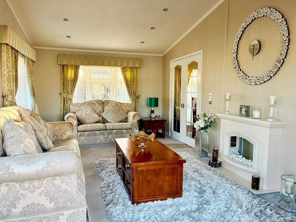 Property photo 2 of 23