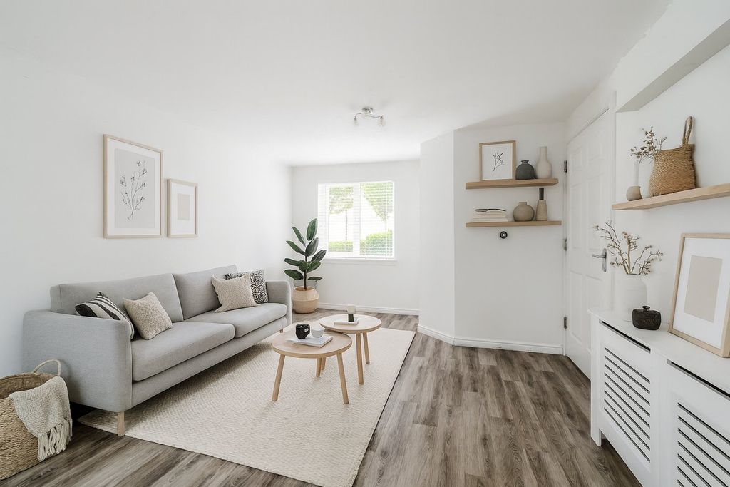 Property photo 2 of 20