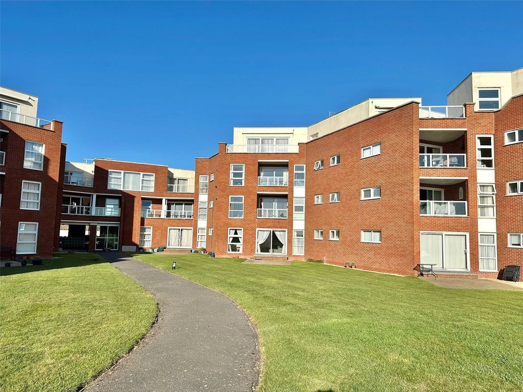 Property photo 2 of 20 Picture No. 10