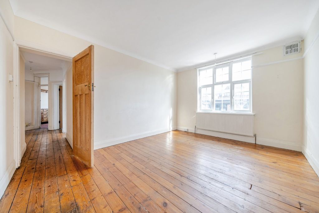 Property photo 3 of 11 Picture No. 05