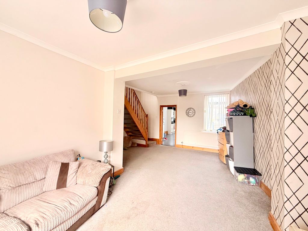 Property photo 3 of 24