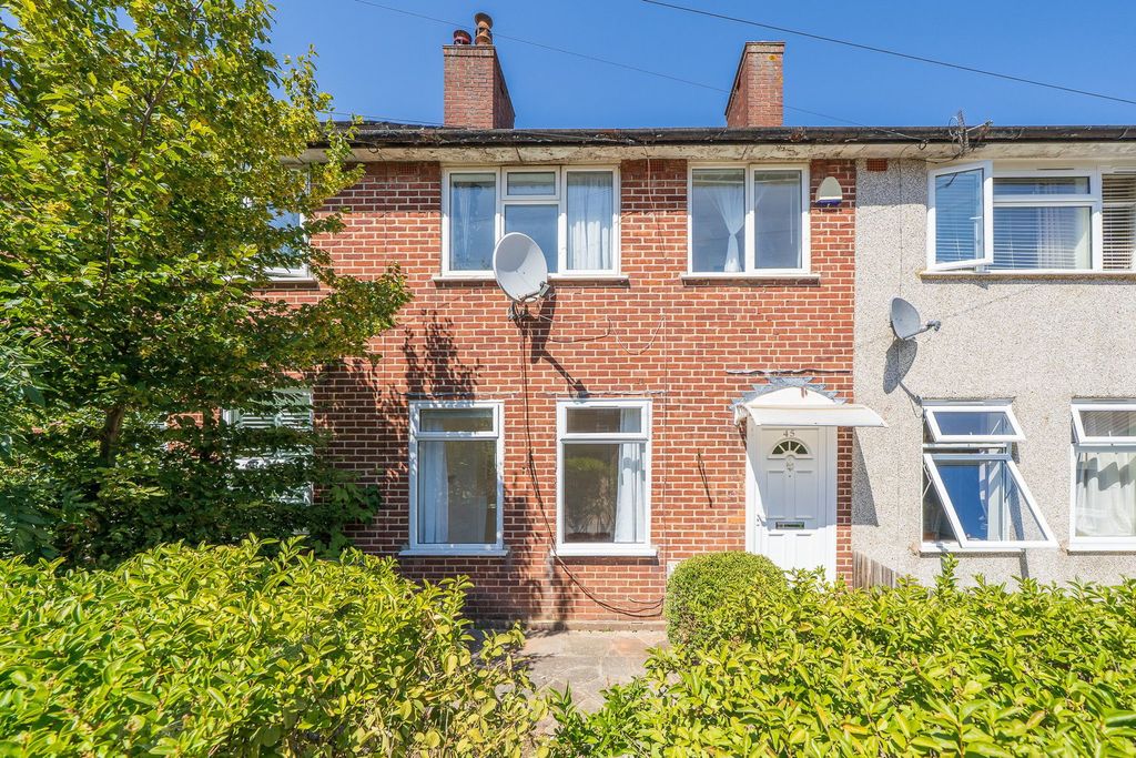 Property photo 1 of 17