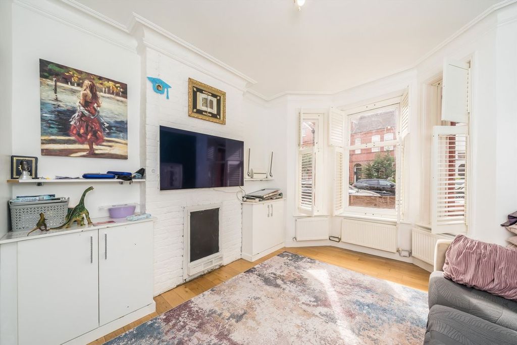 Property photo 2 of 5
