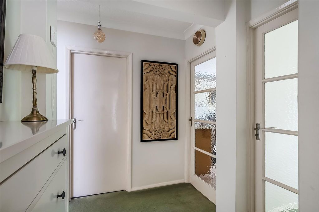 Additional image 15 of 4 bed detached house for saleErmyn Way, Leatherhead KT22