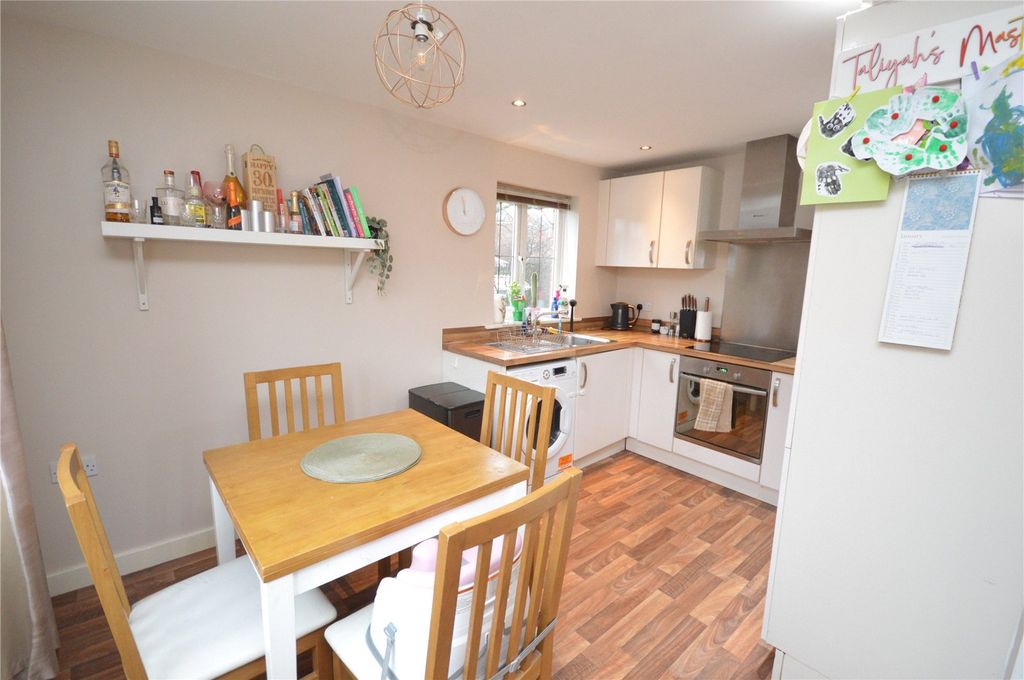 Property photo 3 of 7 Picture 3