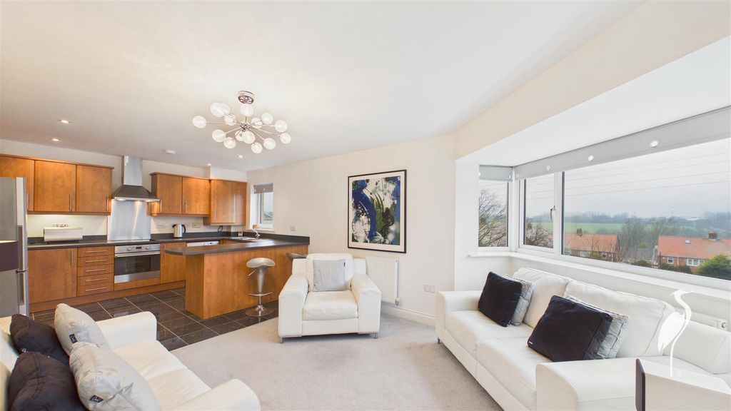 Property photo 2 of 19 Open Plan Living Room And Kitchen