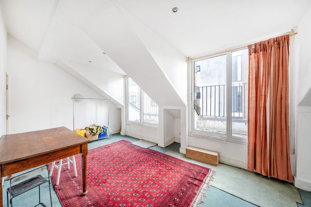 Property photo 3 of 18 Picture No. 03