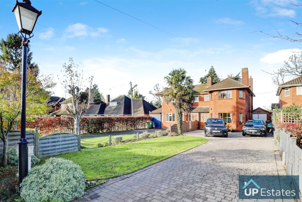 Property photo 1 of 27 Front Aspect