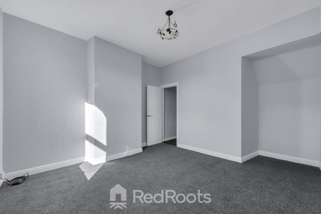 Property photo 3 of 9 4524432