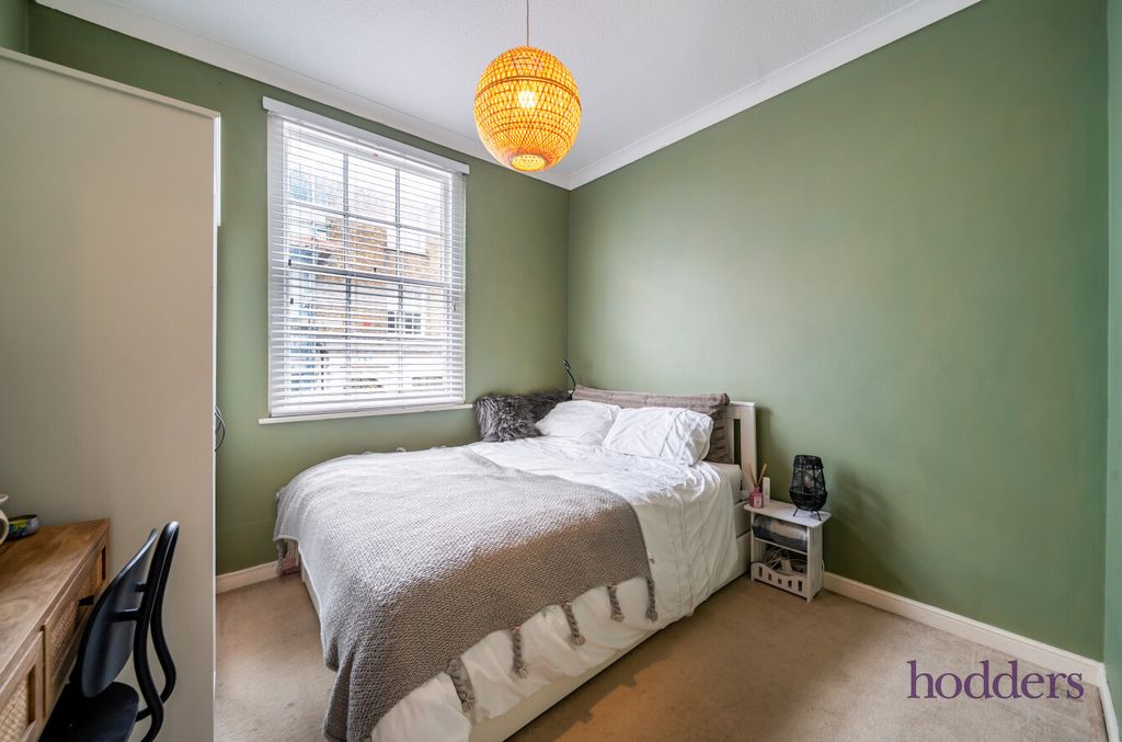 Property photo 3 of 18 92c61E67-F913-472...