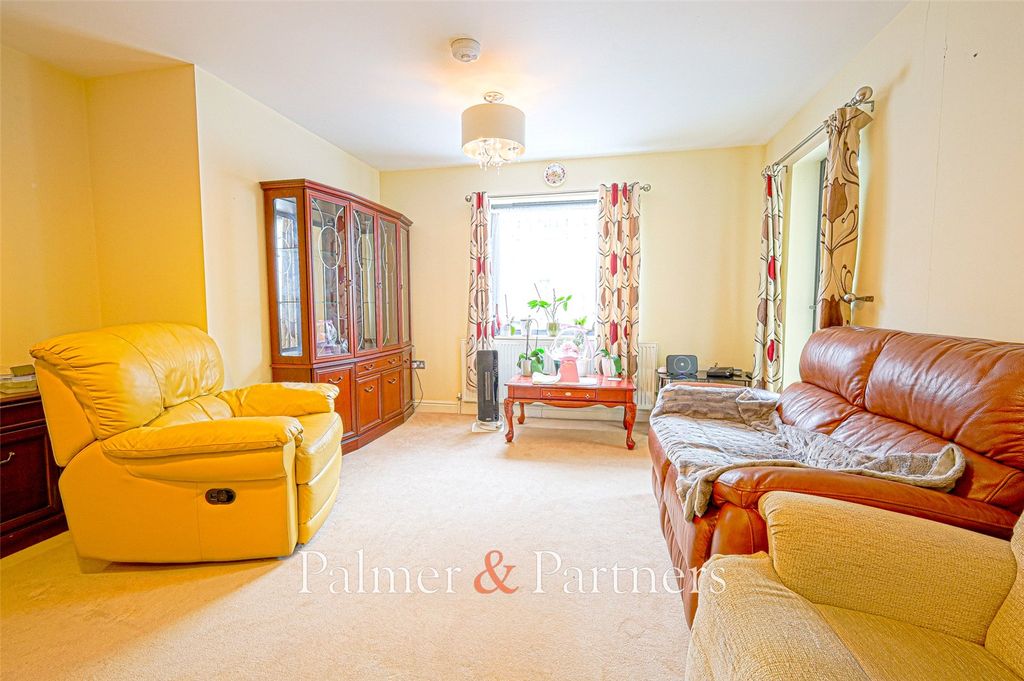 Property photo 1 of 6 Reception Room