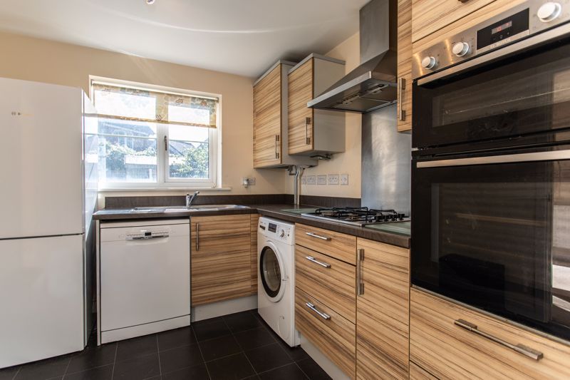 Property photo 3 of 17 Photo 10