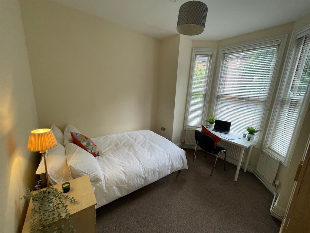 Property photo 1 of 32 1000044901.Jpg