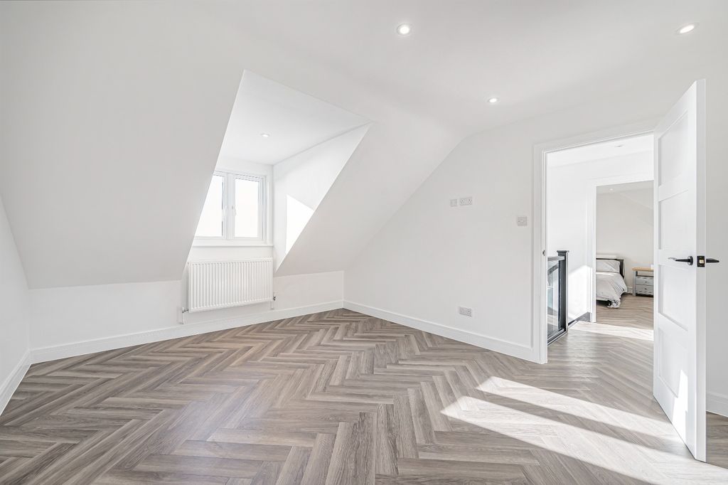 Additional image 29 of 4 bed detached house for saleSouth Coast Road, Telscombe Cliffs, Peacehaven, East Sussex BN10