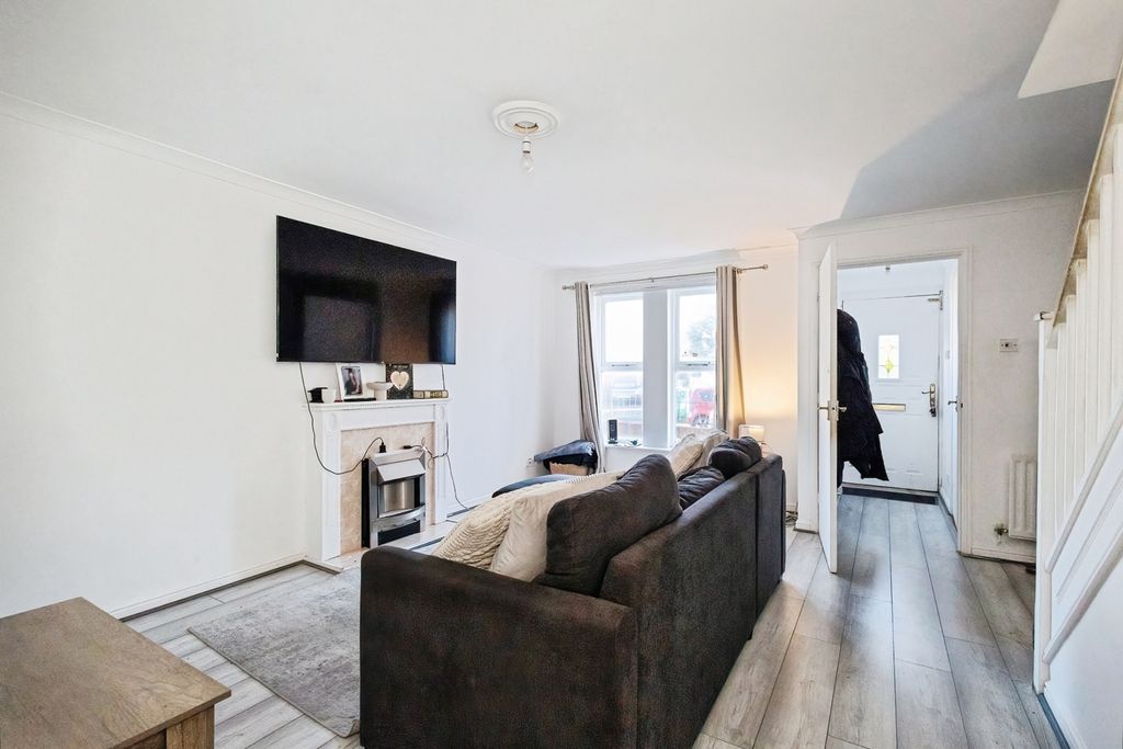 Property photo 3 of 13 Pbox-Img.Jpg