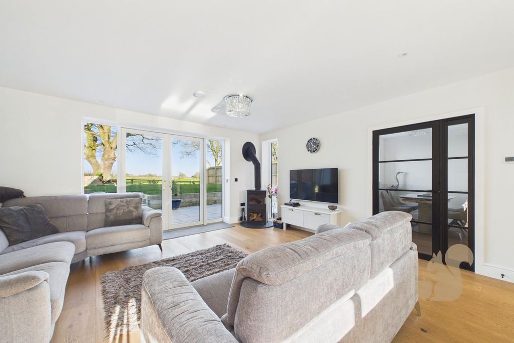 Property photo 3 of 20 Cam01814G0-Pr0085-Still002.Jpg